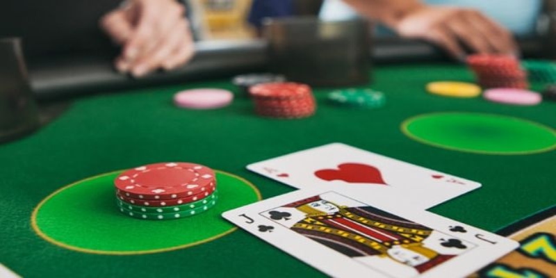Lý do nhiều người lựa chọn chơi game bài nạp sms?